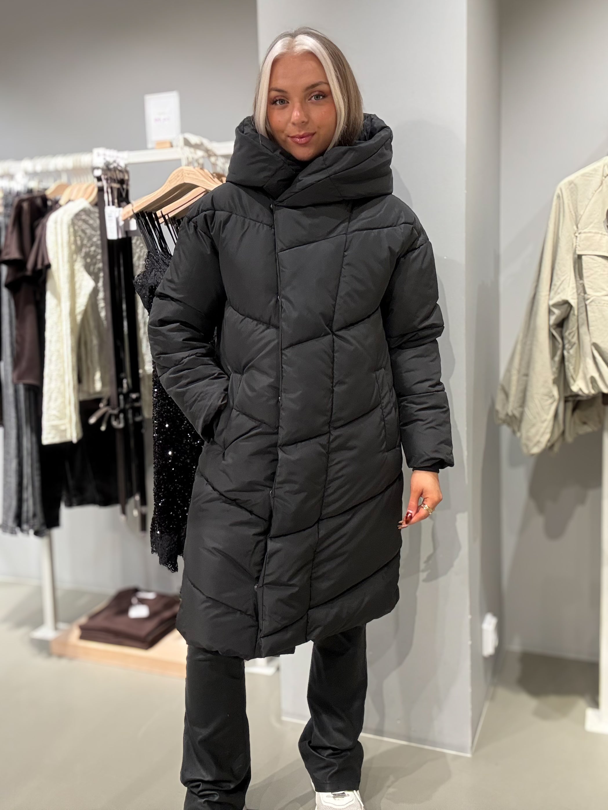 NMNEW Parka - Black